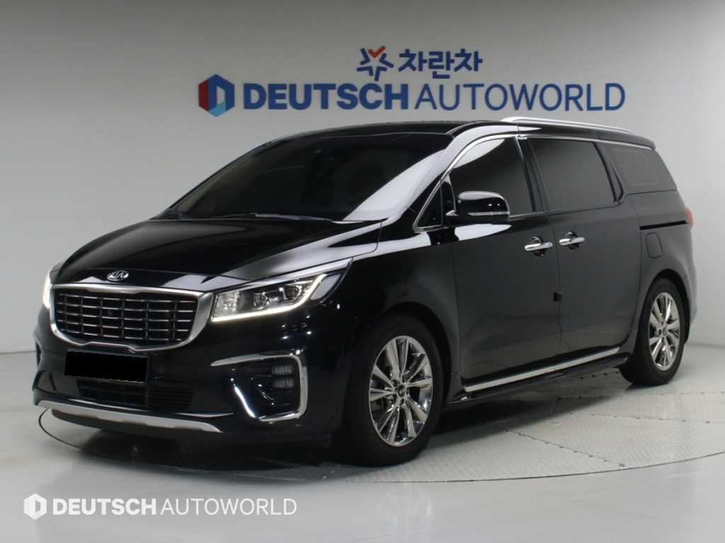Kia Carnival — photo 01