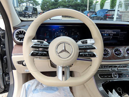 Mercedes-Benz E-Class — photo 08