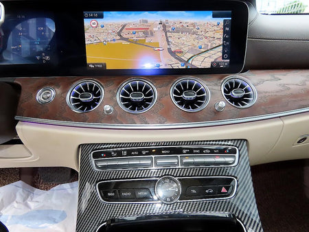 Mercedes-Benz E-Class — photo 12