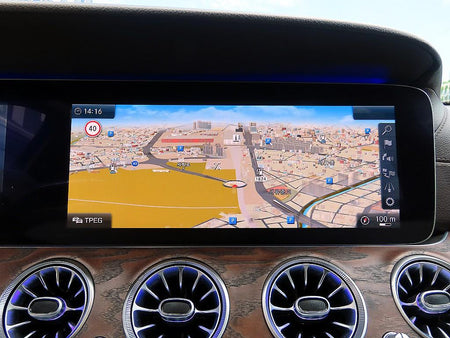 Mercedes-Benz E-Class — photo 14