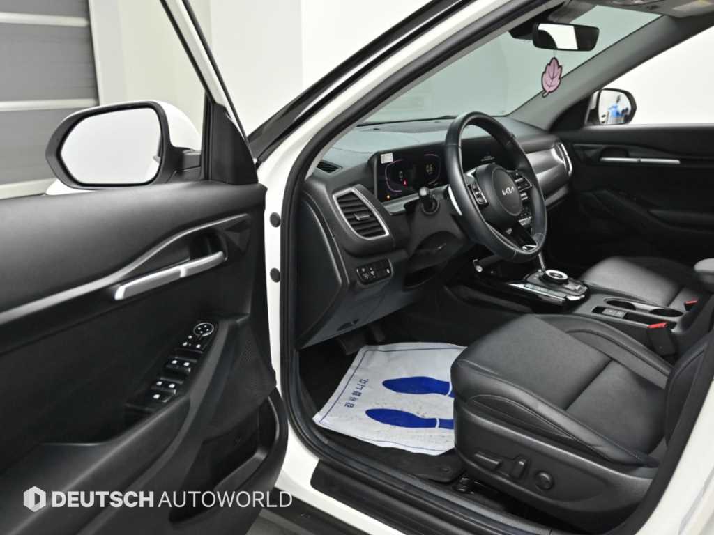 Kia Seltos — photo 11