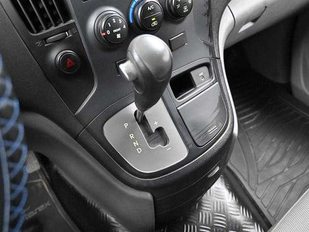 Hyundai Starex — photo 09