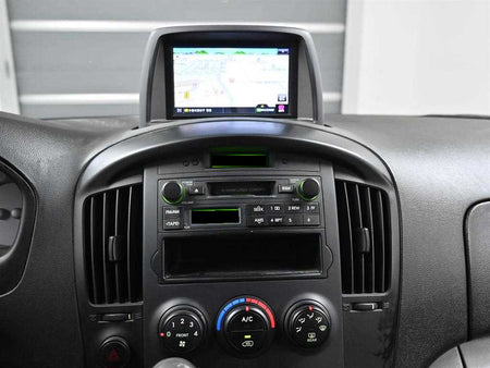 Hyundai Starex — photo 14