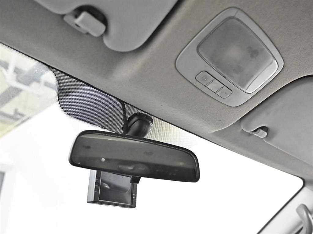 Hyundai Starex — photo 19