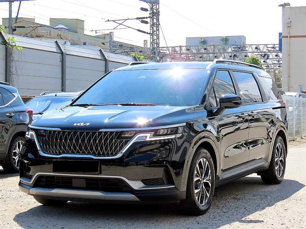 Kia Carnival — photo 02