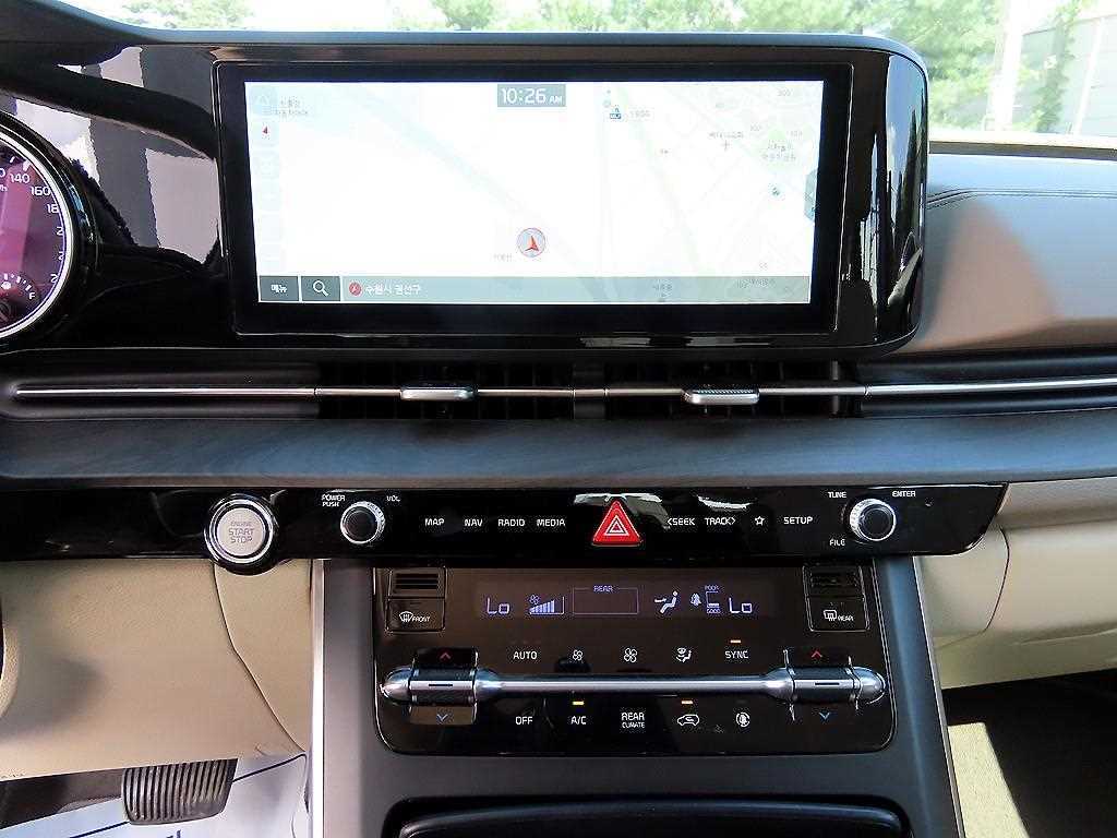 Kia Carnival — photo 14