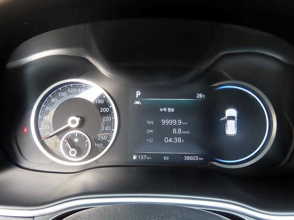 Genesis GV80 — photo 09