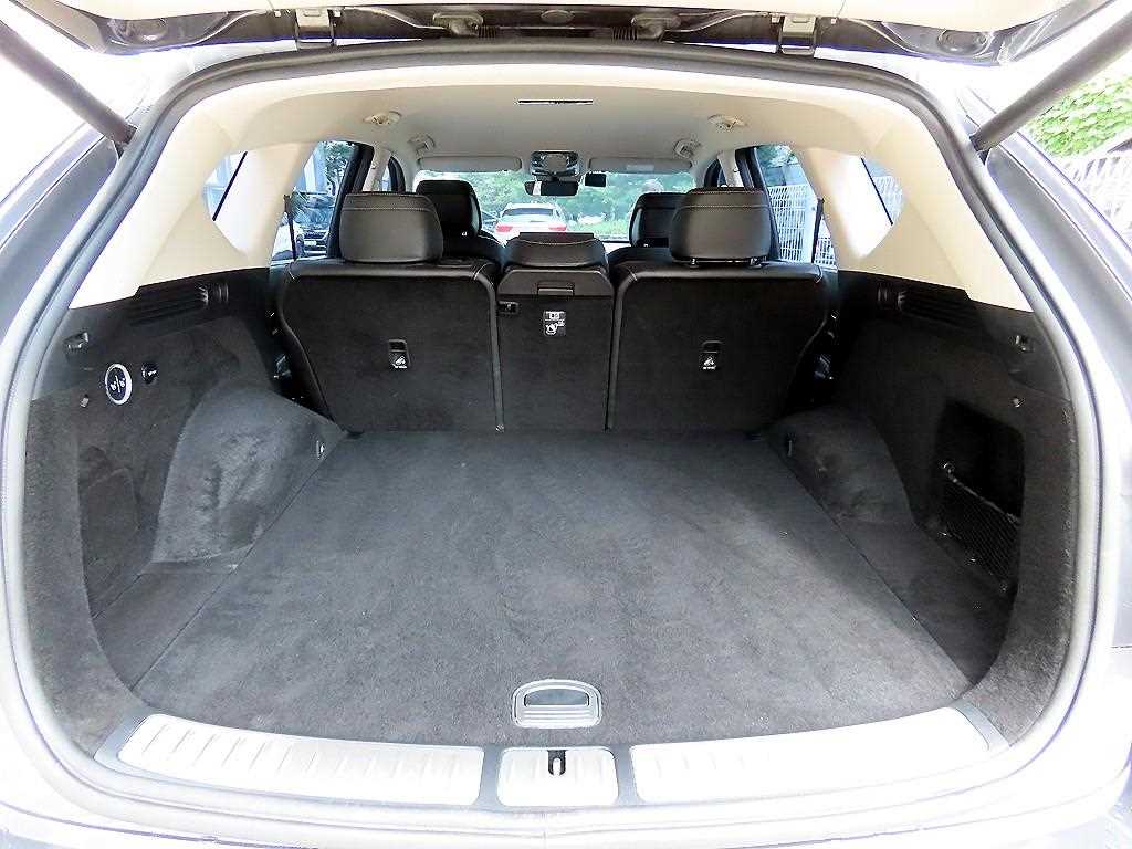 Genesis GV80 — photo 18
