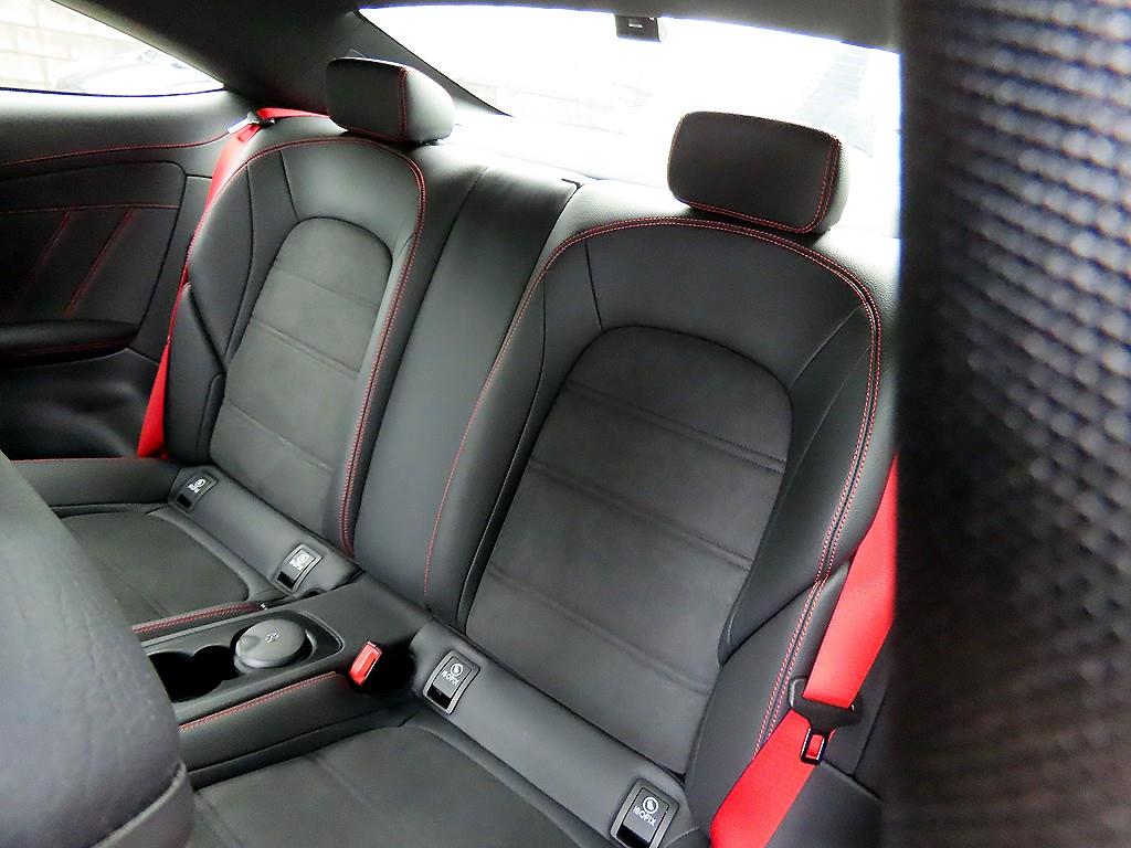 Mercedes-Benz C-Class — photo 06
