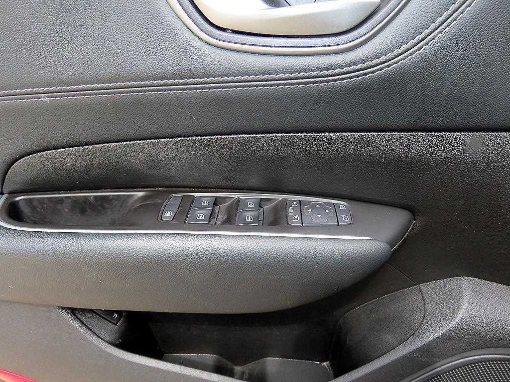 RENAULT SM6 — photo 11