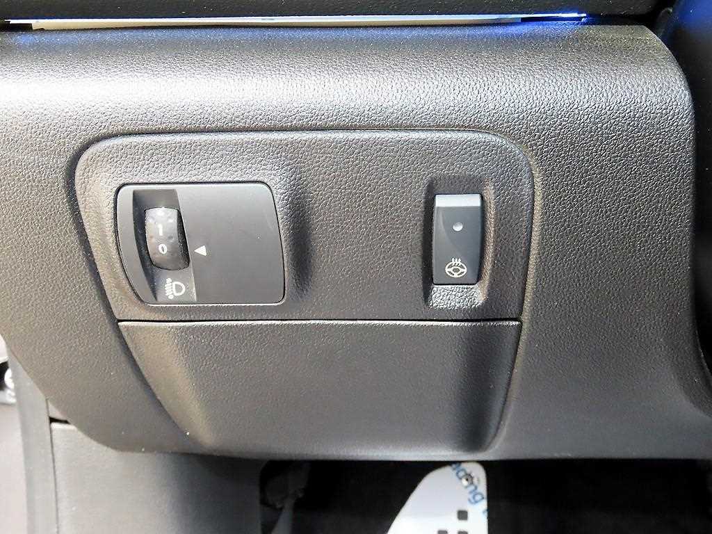 RENAULT SM6 — photo 12