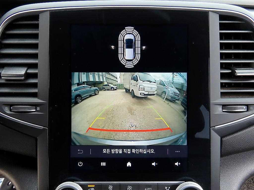 RENAULT SM6 — photo 16