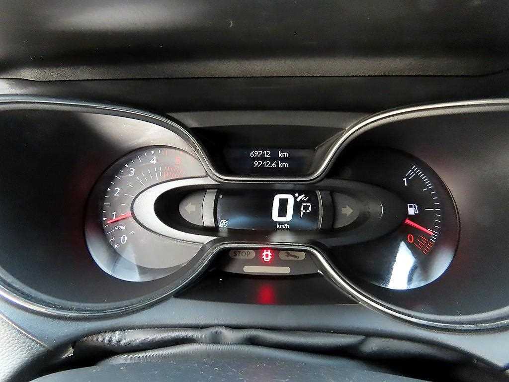 RENAULT QM3 — photo 09
