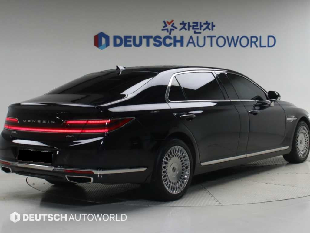 Genesis G90 — photo 02