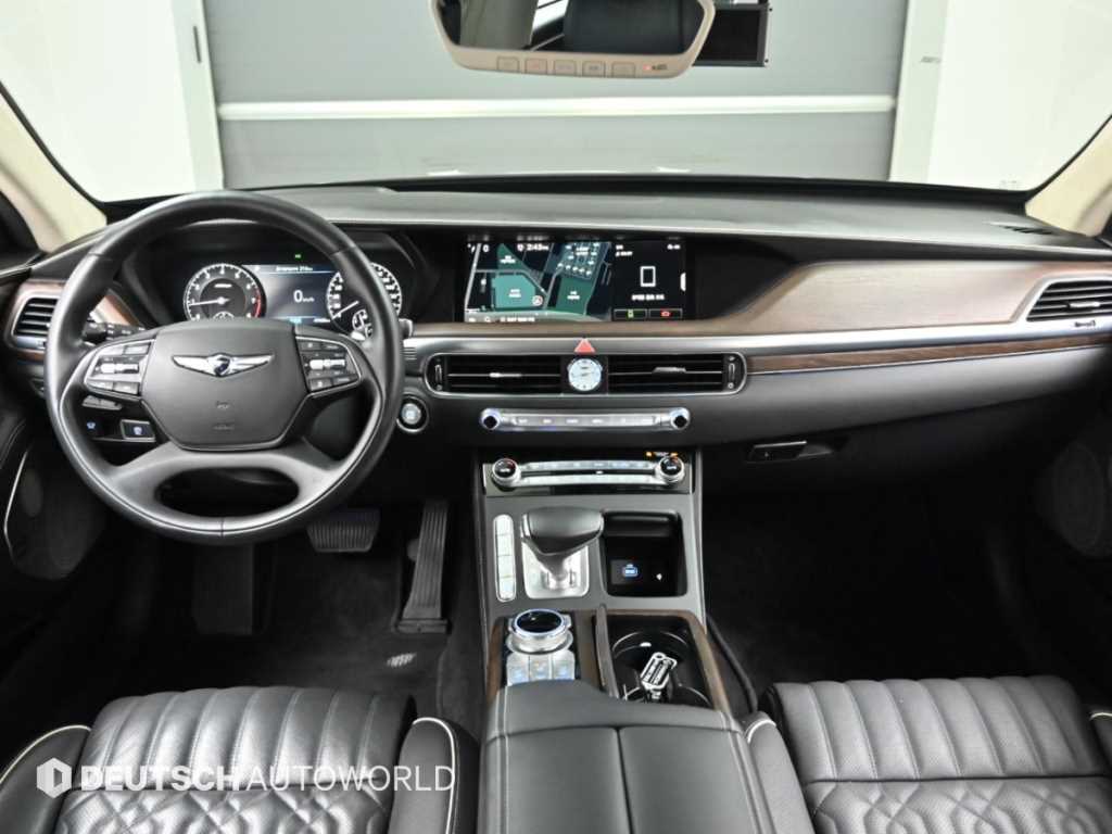 Genesis G90 — photo 07