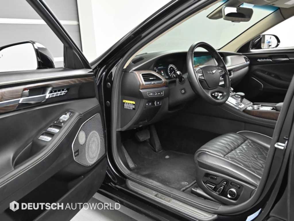 Genesis G90 — photo 11