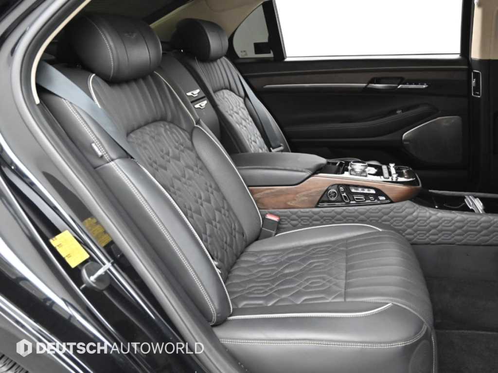 Genesis G90 — photo 12