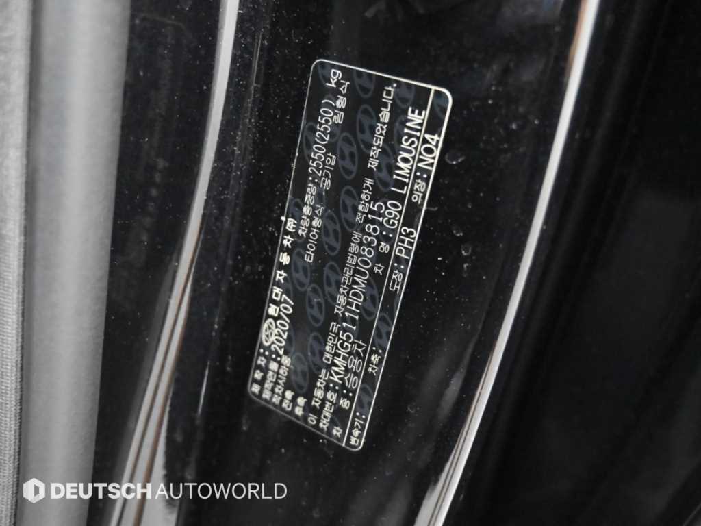 Genesis G90 — photo 20