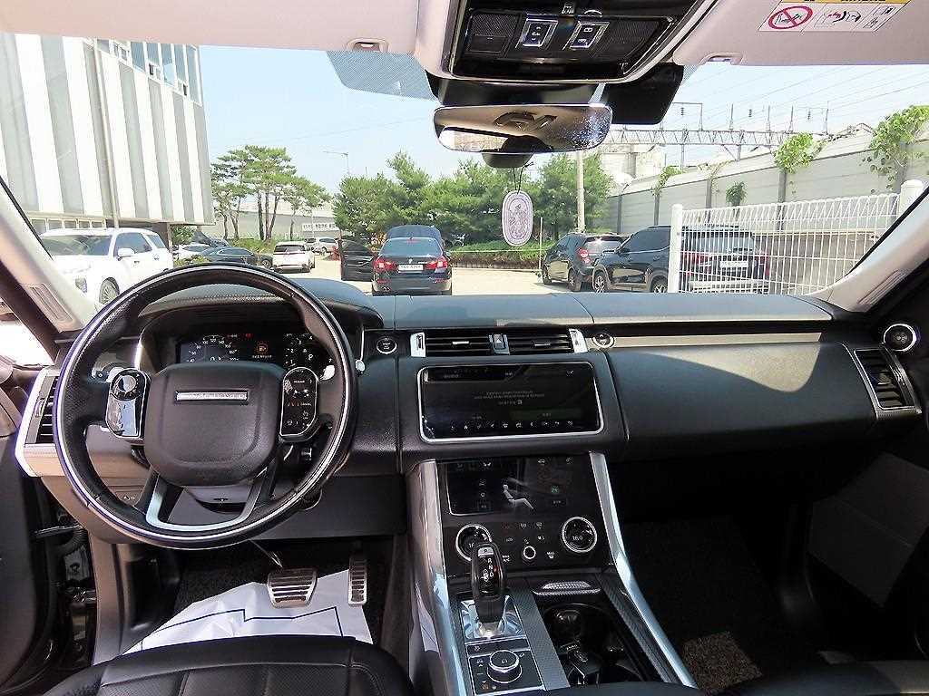 Land Rover Range Rover Sport — photo 07