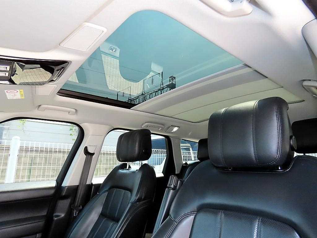 Land Rover Range Rover Sport — photo 16