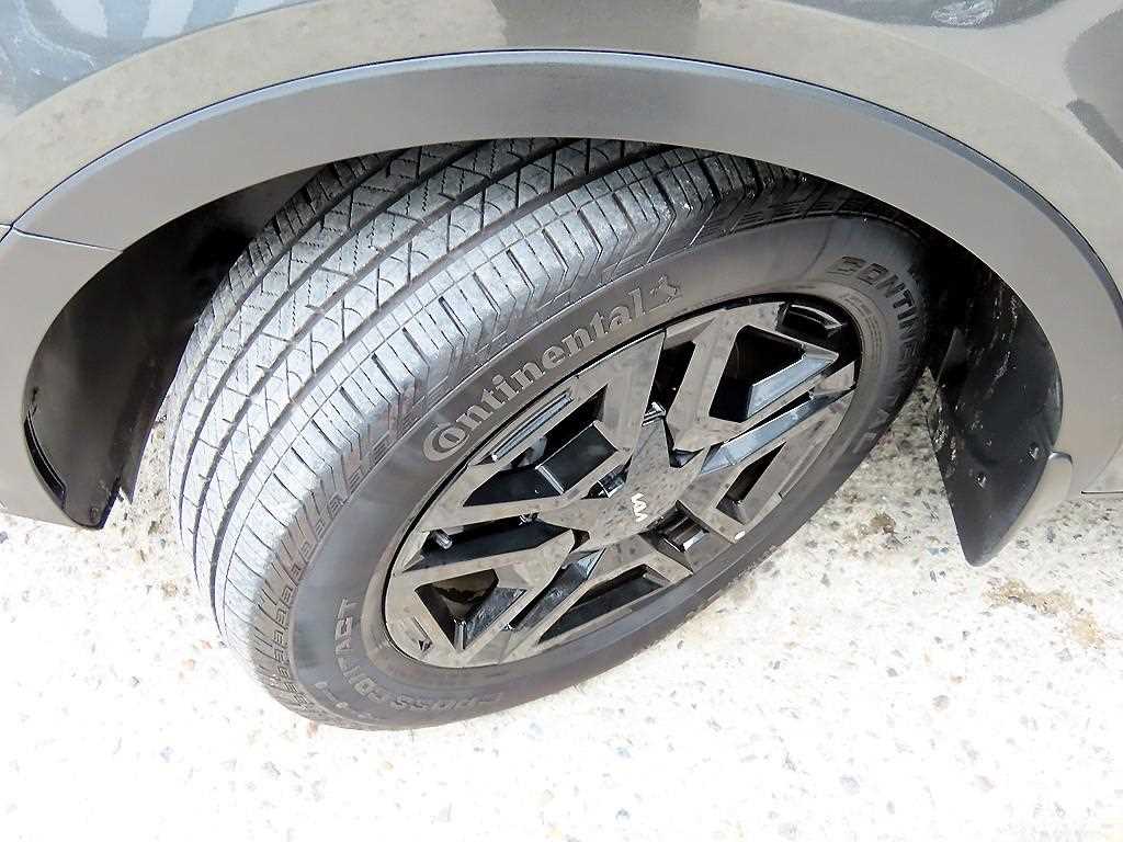 Kia Sorento — photo 20
