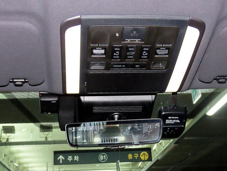 Toyota Alphard — photo 14