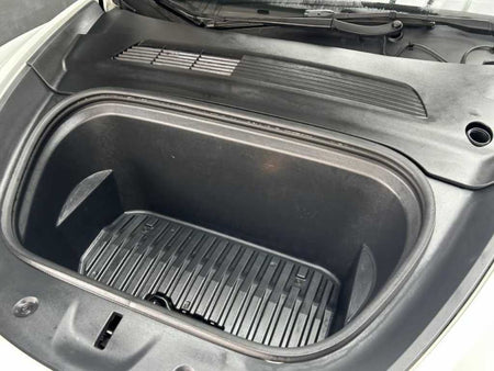 Tesla Model Y — photo 20