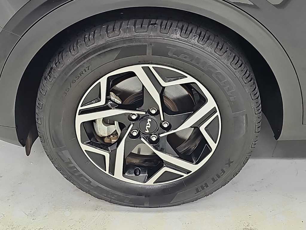 Kia Sportage — photo 18