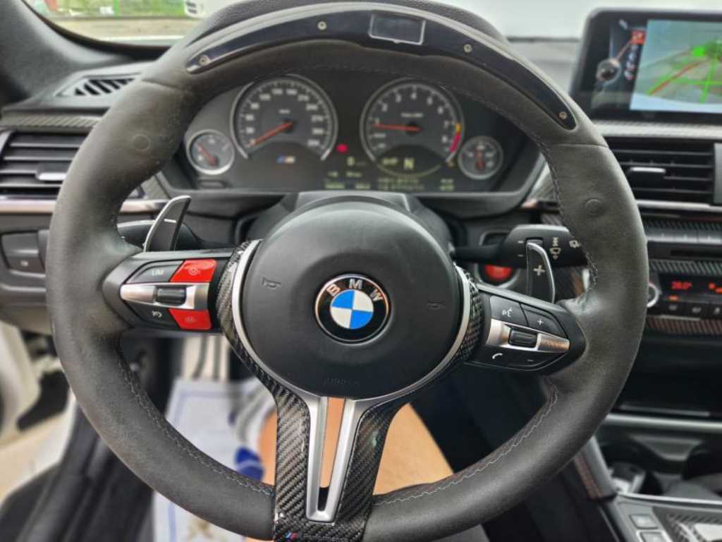 BMW M4 — photo 12