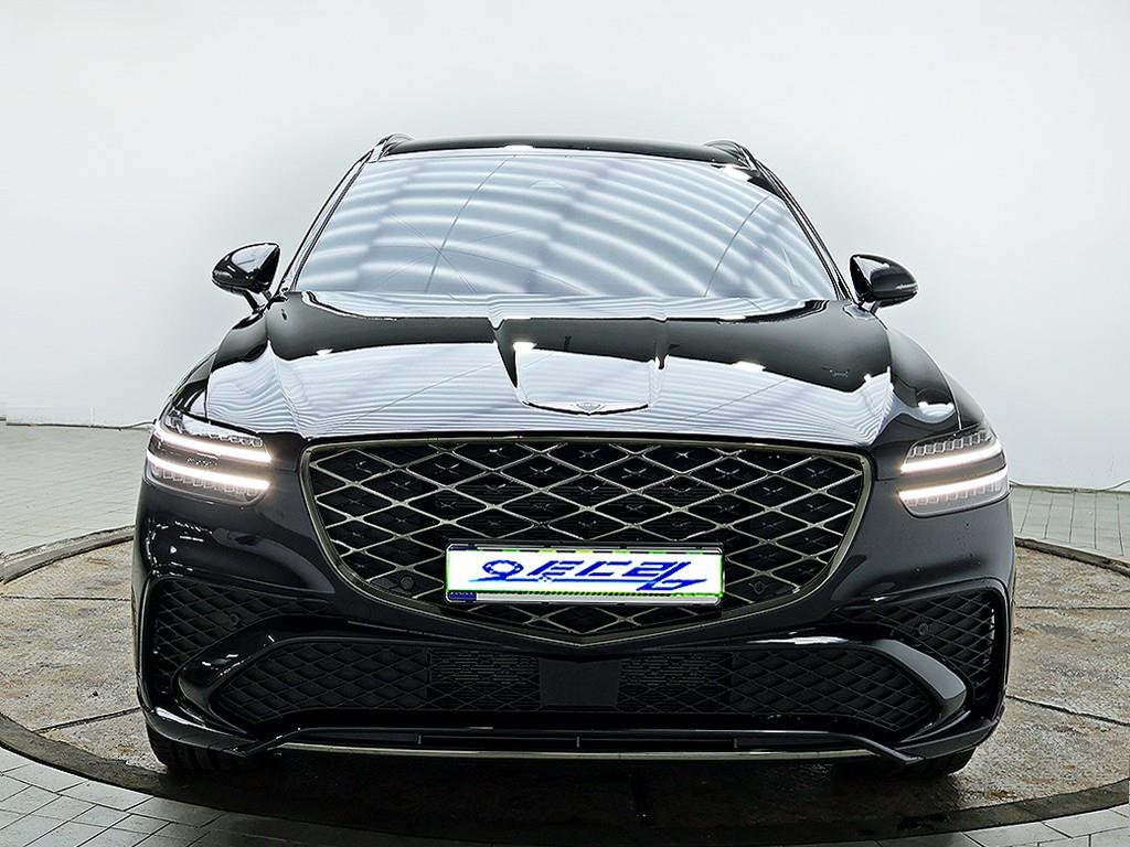 Genesis GV70 — photo 01
