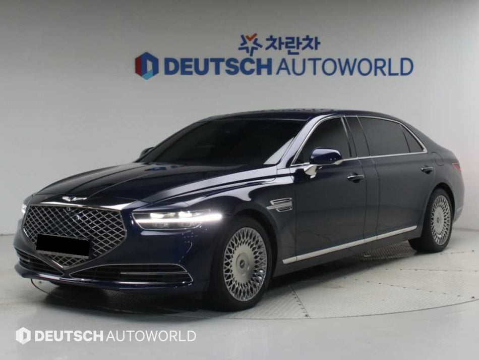 Genesis G90 — photo 01