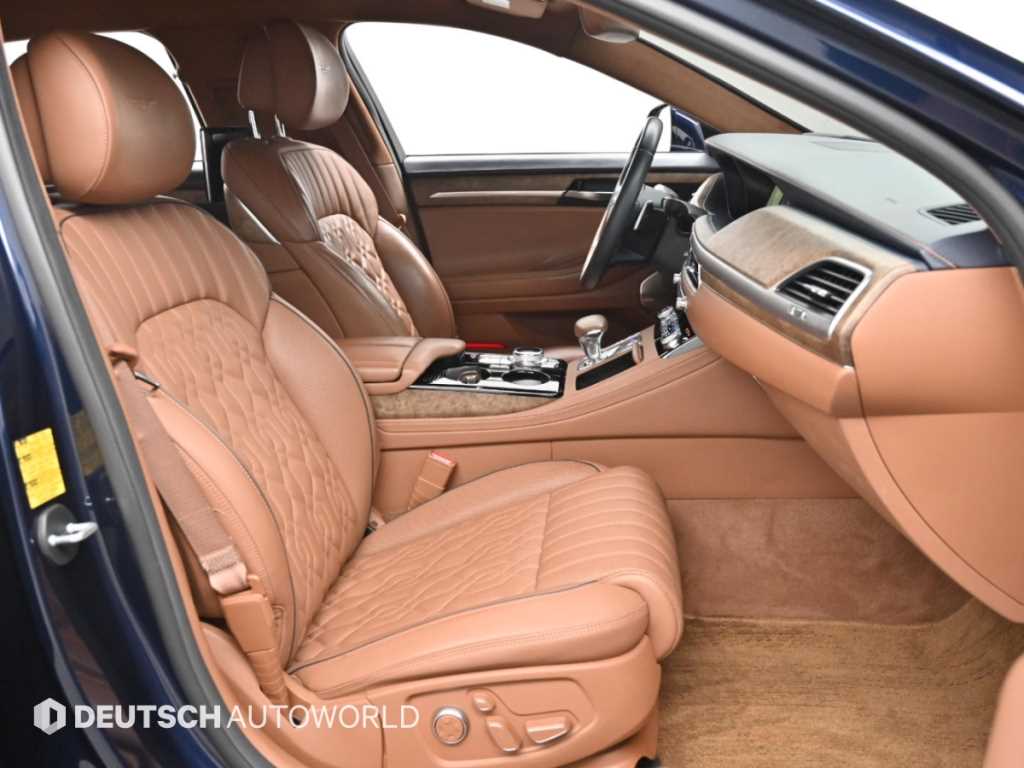 Genesis G90 — photo 10