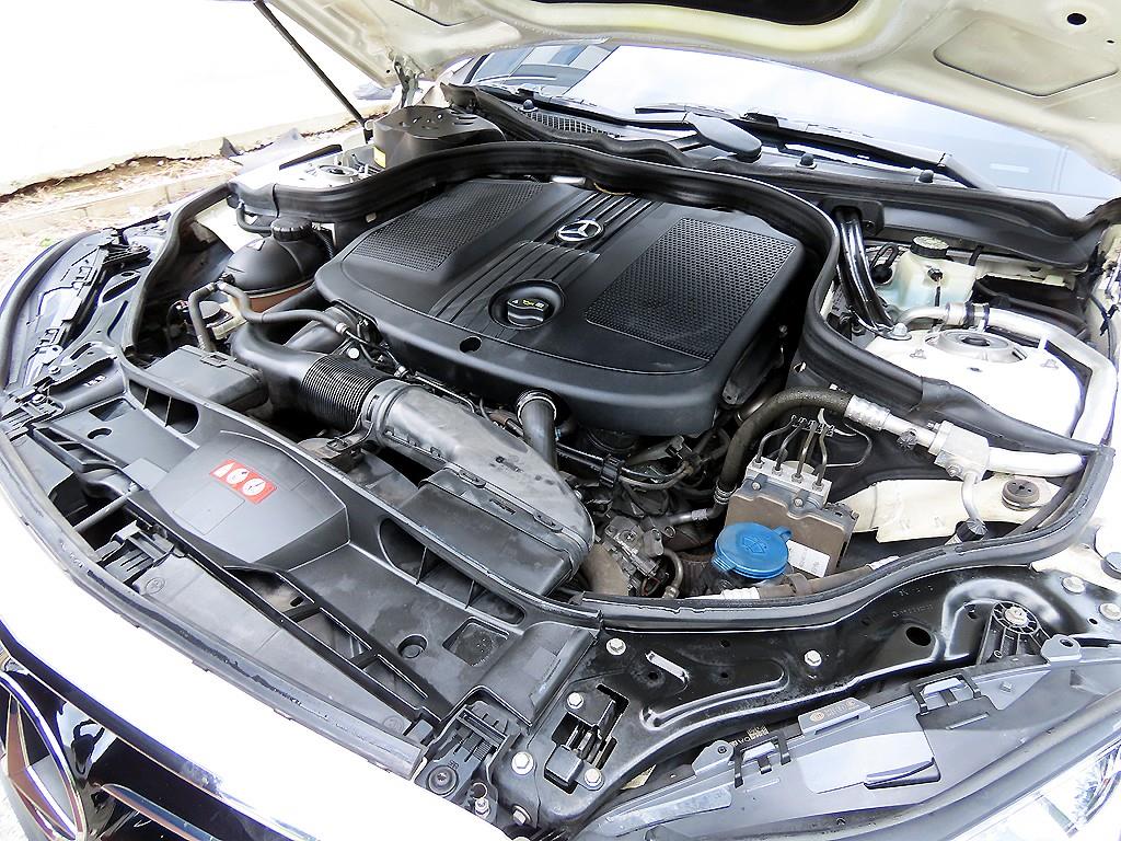 Mercedes-Benz E-Class — photo 19