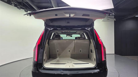 Cadillac Escalade — photo 20
