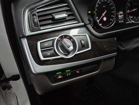 BMW 5-Series — photo 11