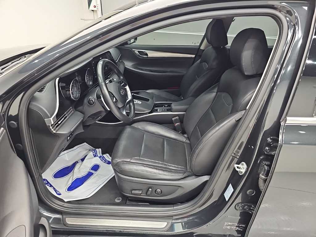 Hyundai Grandeur — photo 11