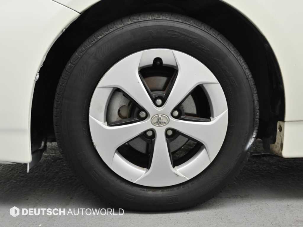 Toyota Prius — photo 05