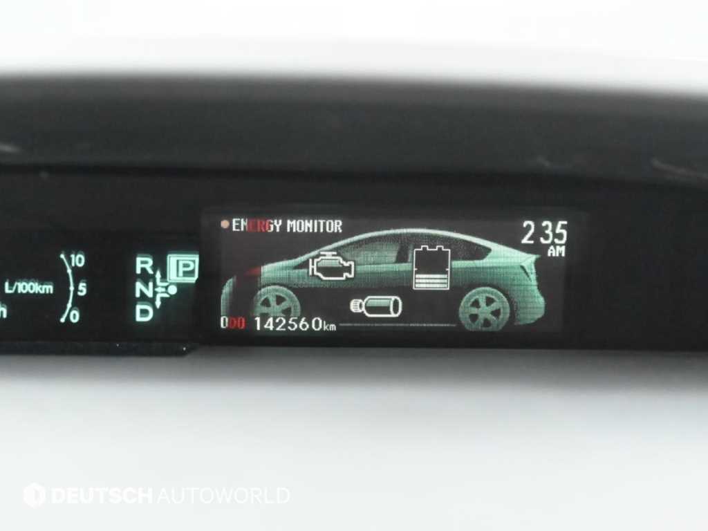 Toyota Prius — photo 08