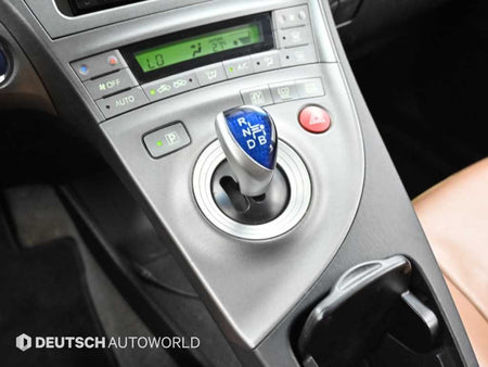 Toyota Prius — photo 09