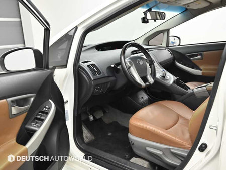 Toyota Prius — photo 11