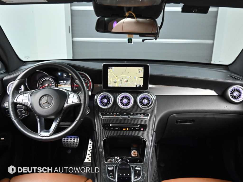 Mercedes-Benz GLC-Class — photo 07