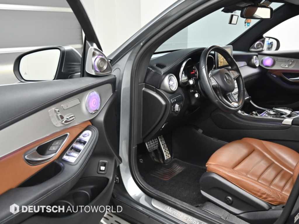 Mercedes-Benz GLC-Class — photo 11