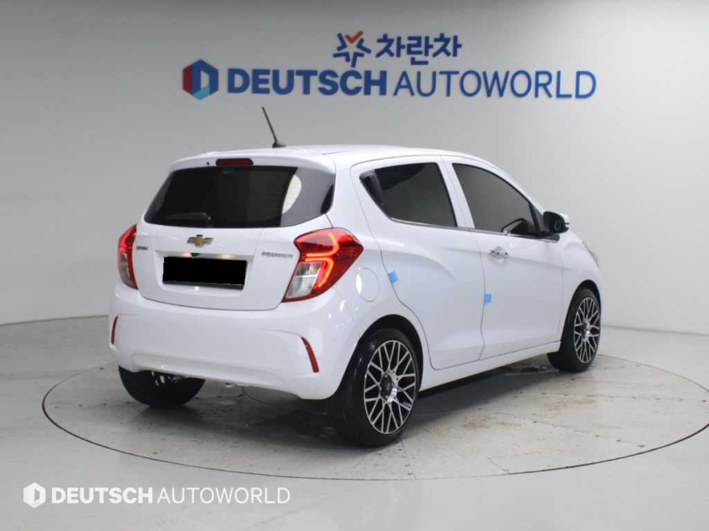 CHEVROLET Spark — photo 02
