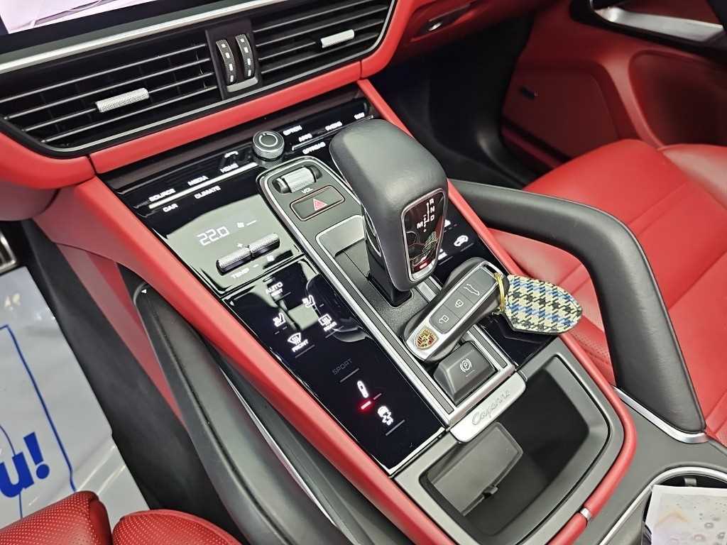 Porsche Cayenne — photo 08