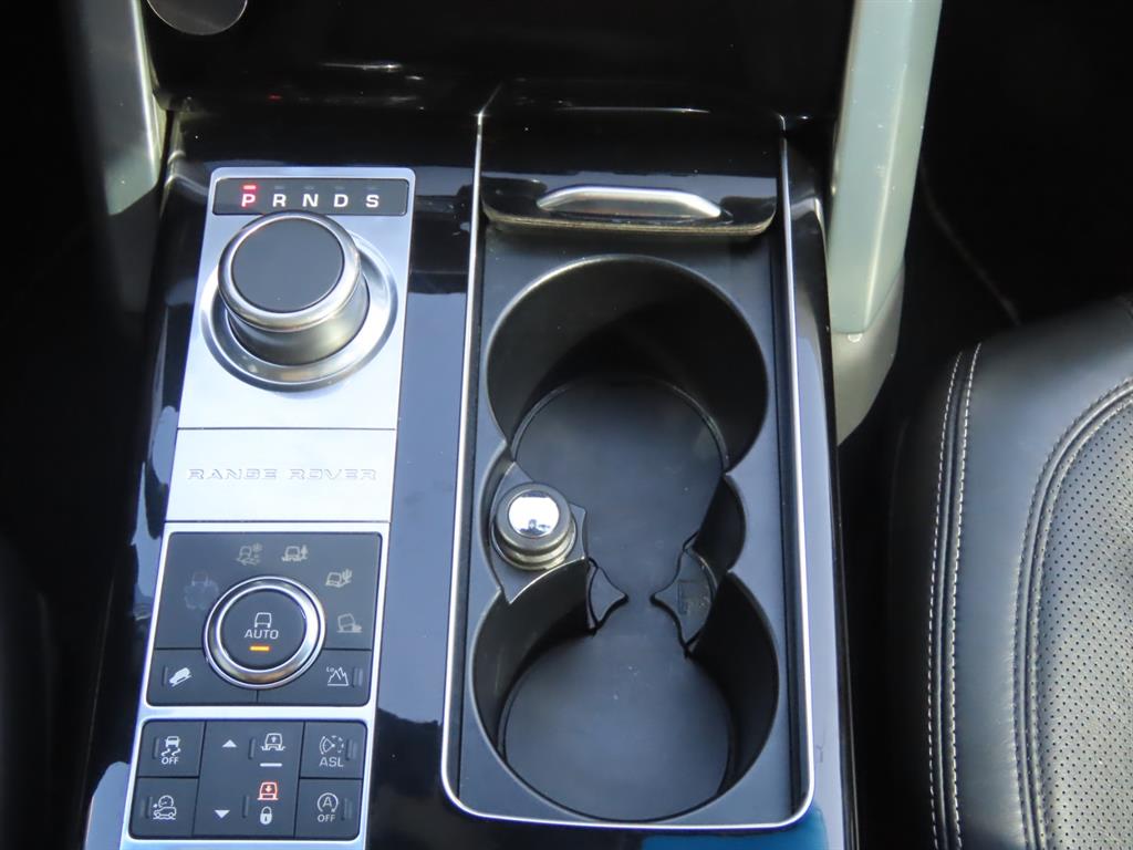 Land Rover Range Rover — photo 15