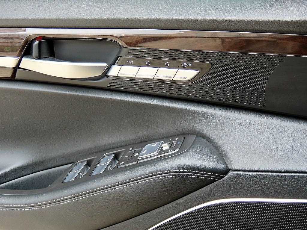Genesis EQ900 — photo 11
