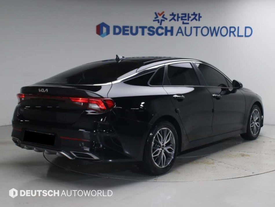 Kia K5 — photo 02