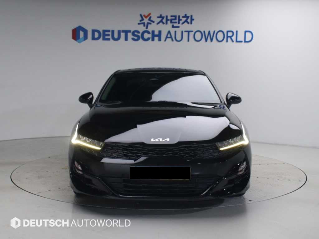 Kia K5 — photo 03