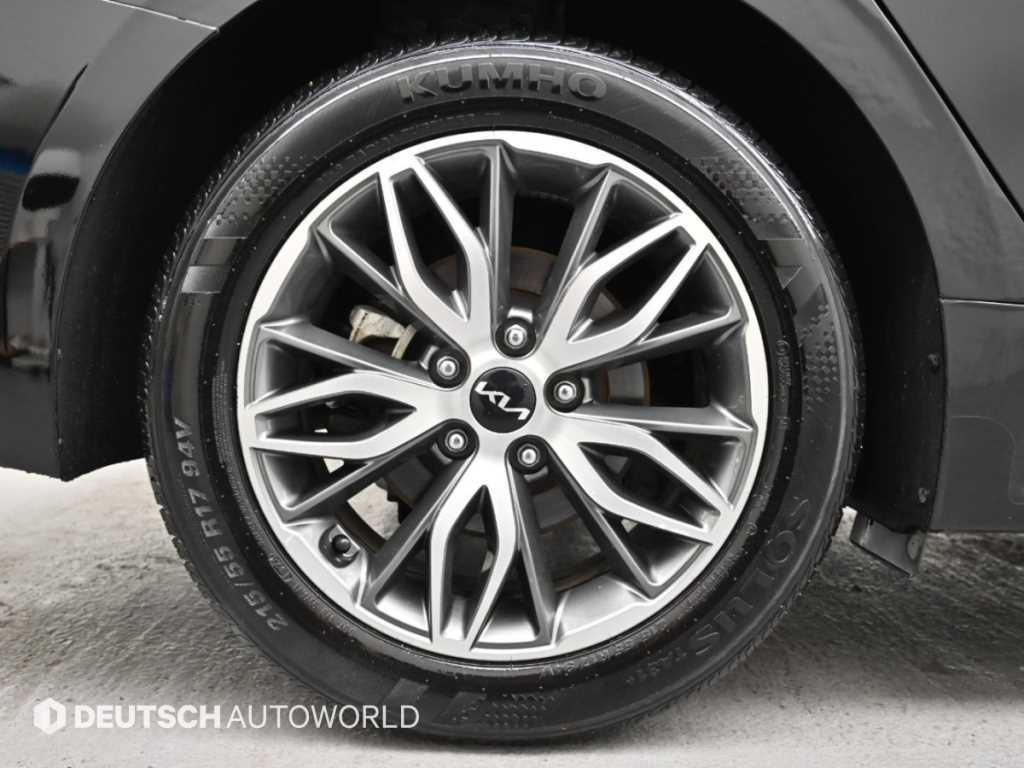 Kia K5 — photo 05