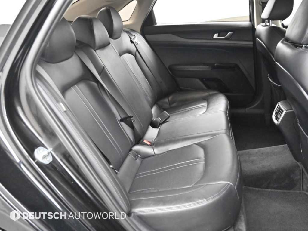 Kia K5 — photo 12